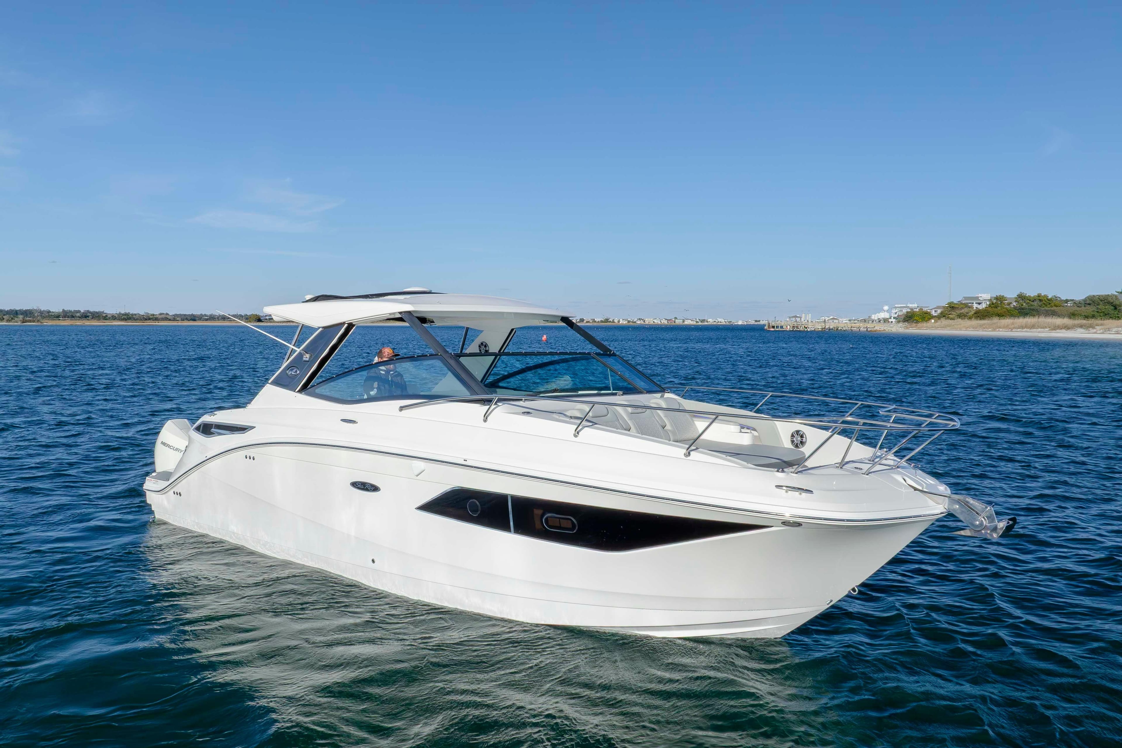 2020 Sea Ray Sundancer 320 Outboard