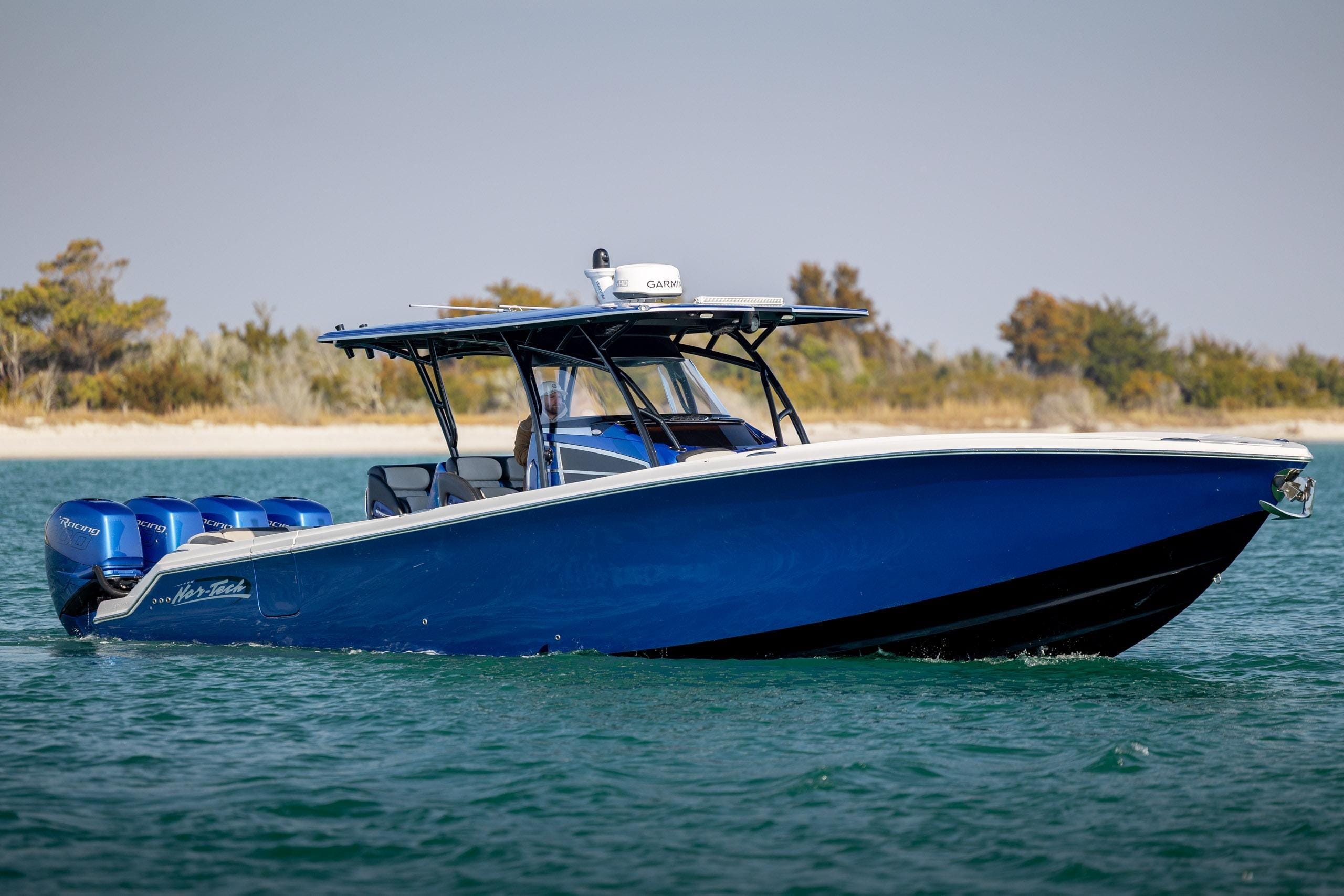 2020 Nor-Tech 390 Sport Center Console