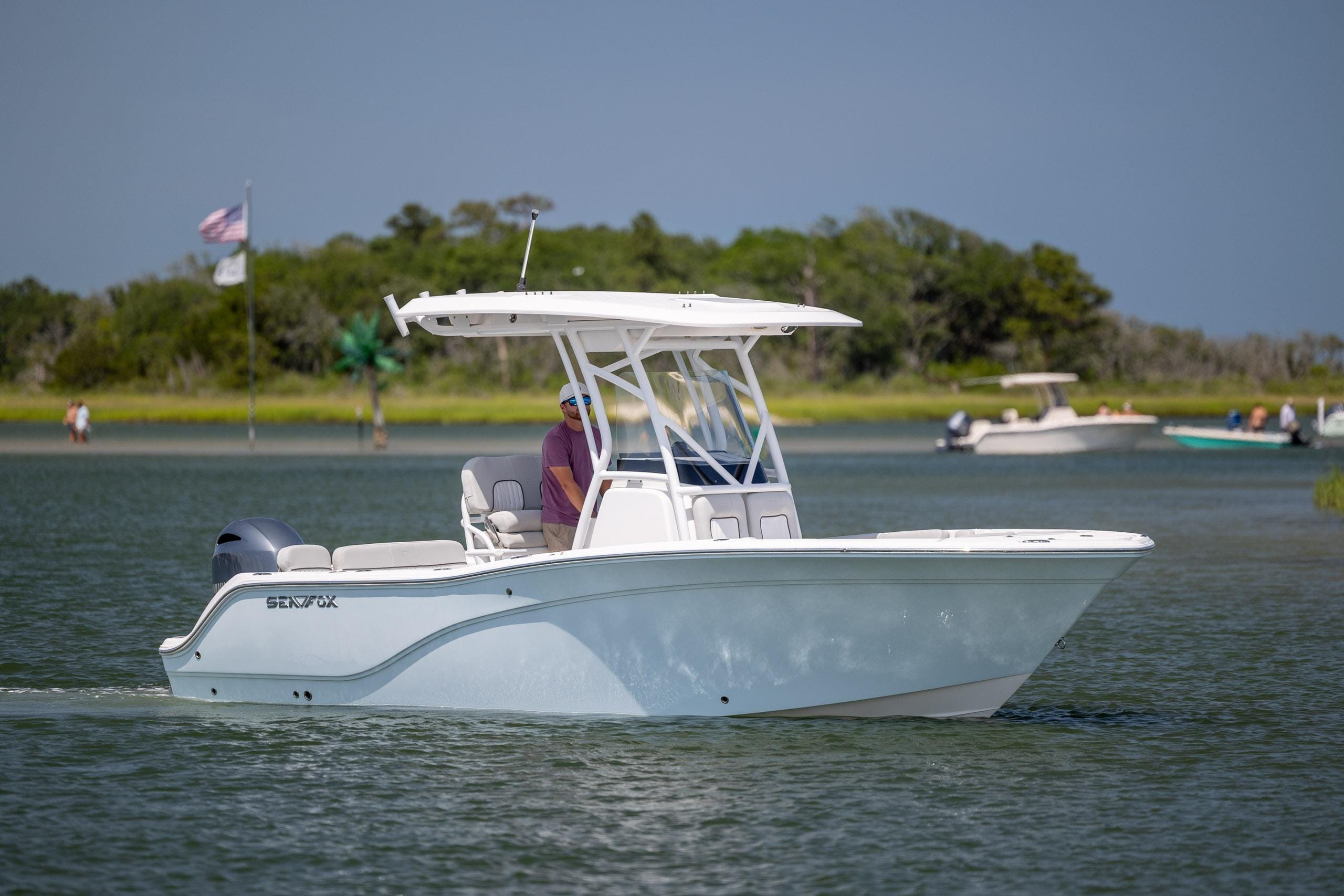 2022 Sea Fox 228 Commander