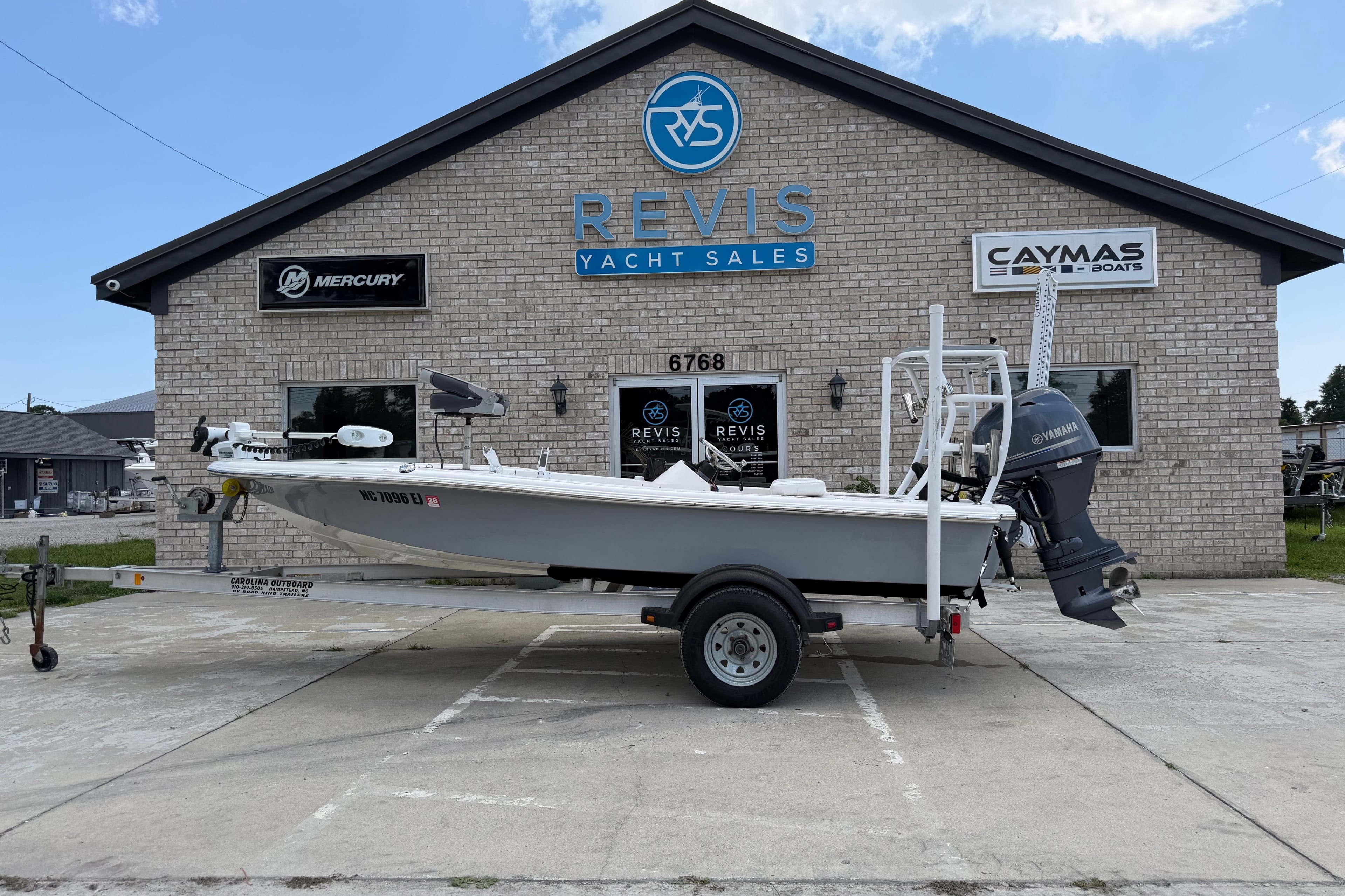 2018 Bomb Island 160 Side Console
