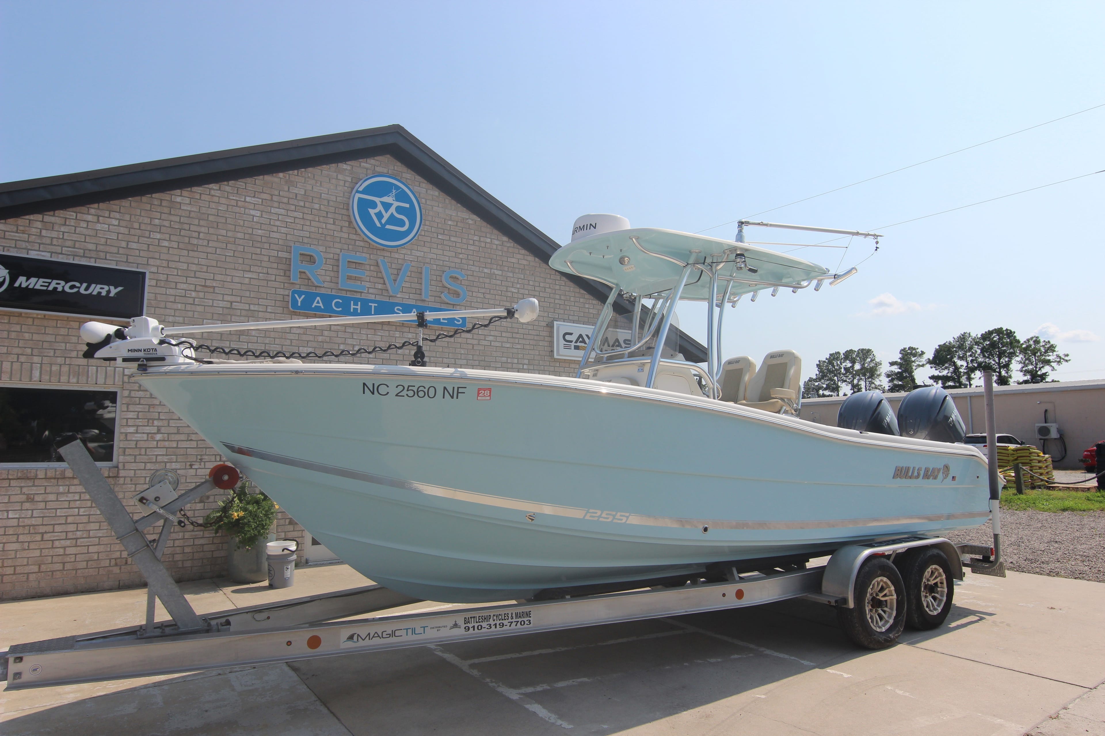 2024 Bulls Bay 255 Center Console