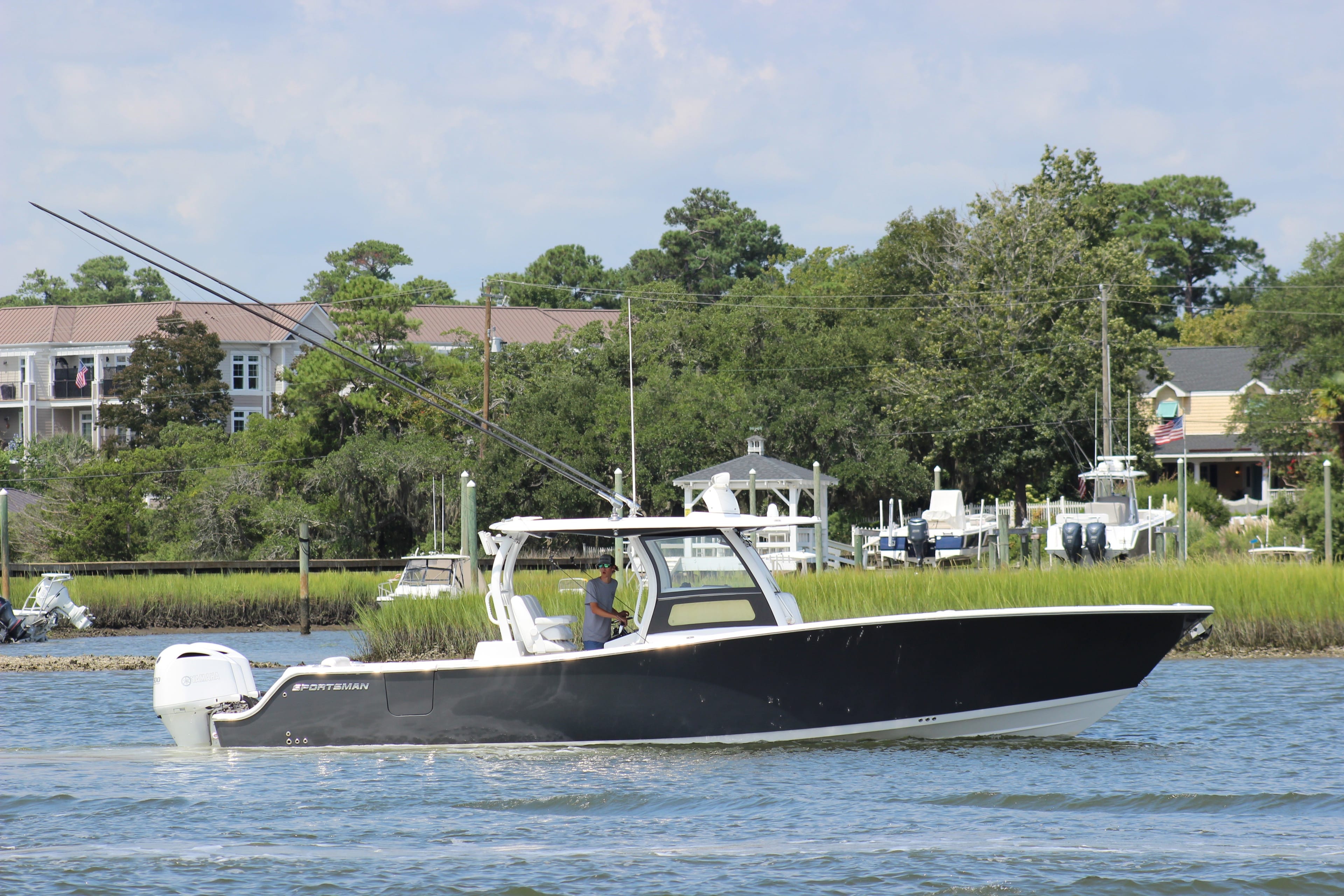 2021 Sportsman Open 352 Center Console