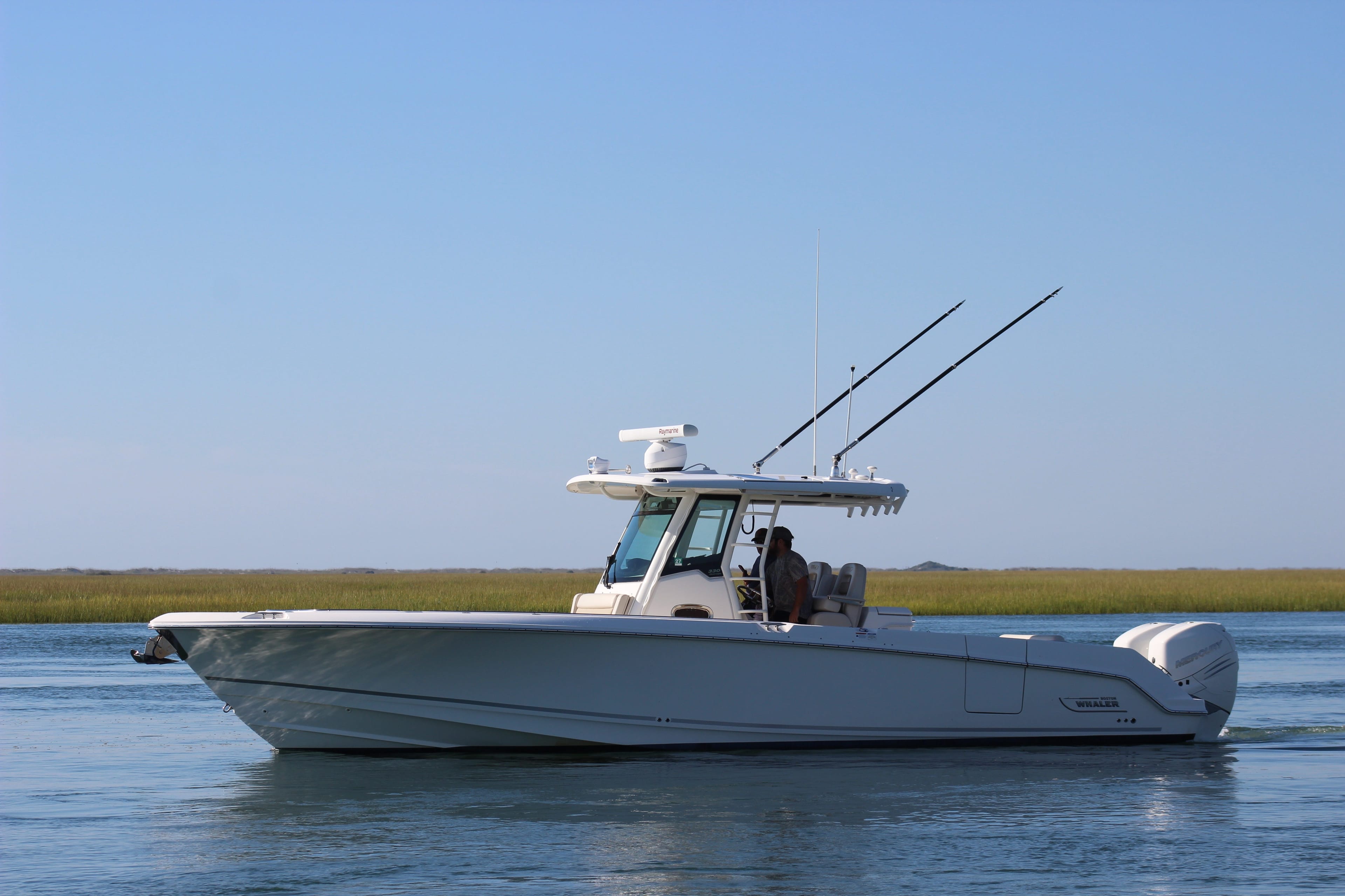 2021 Boston Whaler 330 Outrage