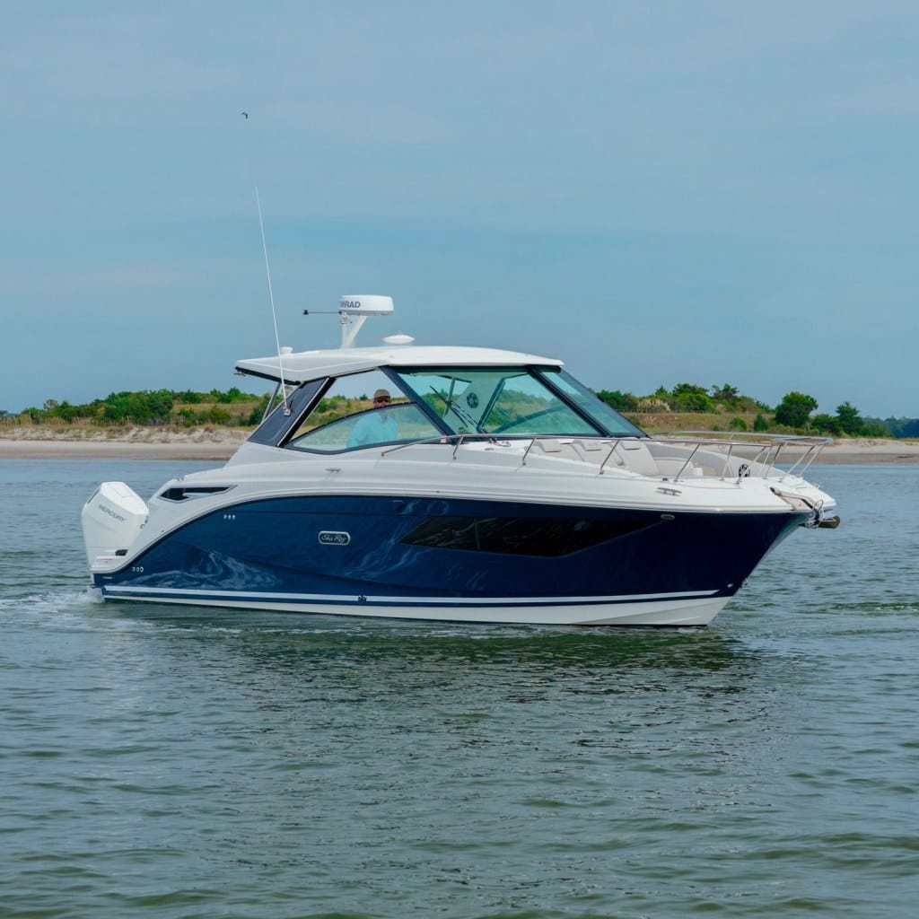 2025 Sea Ray Sundancer 320 Outboard
