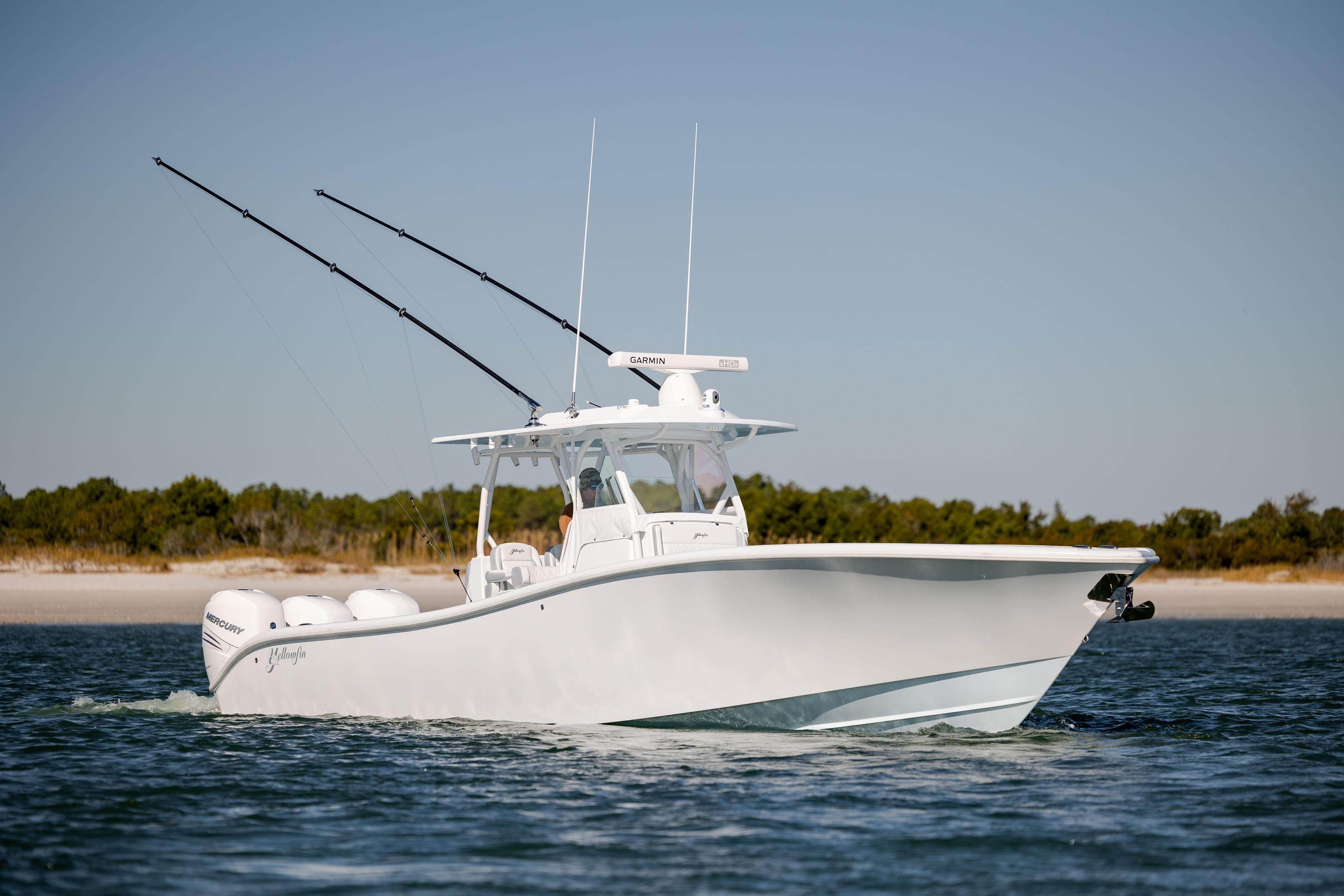 2021 Yellowfin 36 CC